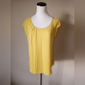 Naked Zebra Sunny Yellow Scoop Neck Pleated Blouse